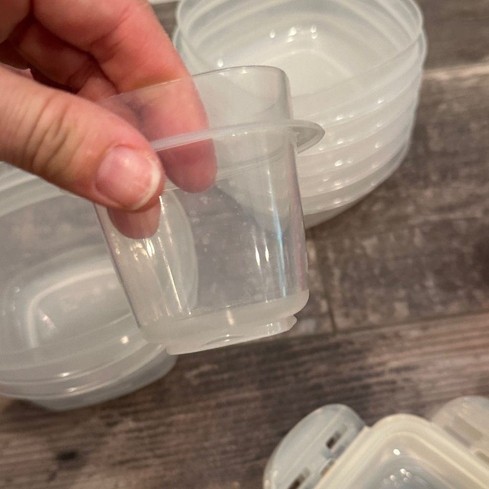 17 Piece Food Storage Container Bundle: Tupperware, Rubbermaid, Lock&Lock - Picture 14 of 14
